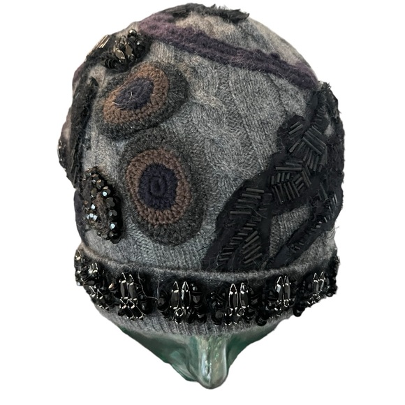 stunning beanie hat with and bordered beaded have h - Picture 2 of 8